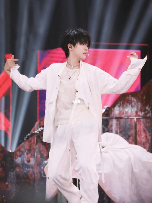 时代少年团五月粉丝见面会 贺峻霖,白衣yyds,黑衣炫酷