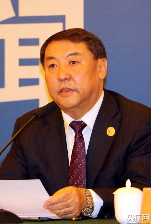 第六届中国-亚欧博览会执委会副主任,自治区人民政府副主席哈德尔别克