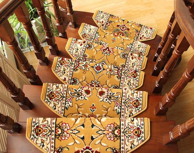 楼梯地毯效果图大全 楼梯地垫装修效果图