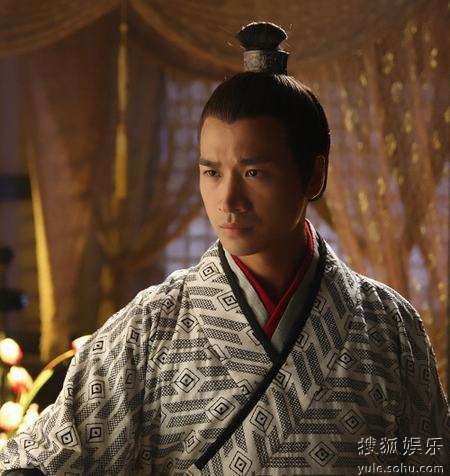 何晟铭扮演将军周亚夫