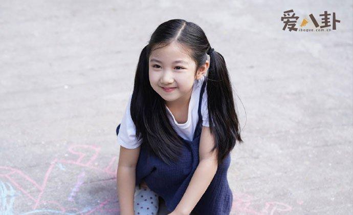 以家人之名幼年李尖尖谁演的 扒一扒小葱花资料照片