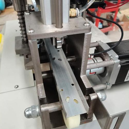 铝合金百叶窗冲孔机