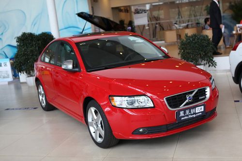0 自动智雅版 报价_沃尔沃s40图片_参数_配置_台州元瑞沃尔沃_凤凰