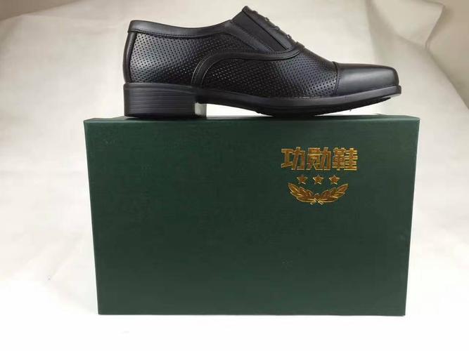 金猴皮鞋正品男将军鞋功勋鞋镂空透气商务正装特大码凉鞋30667