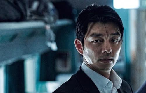 釜山行最勇敢的不是石宇不是列车长不是胖叔是柔弱的她