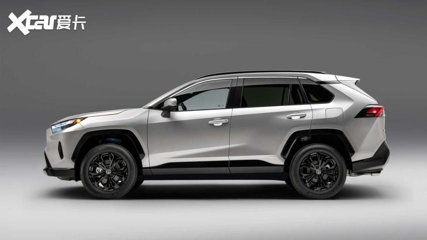 海外版2022款丰田rav4官图发布!强迫症能接受中控屏加按键吗?