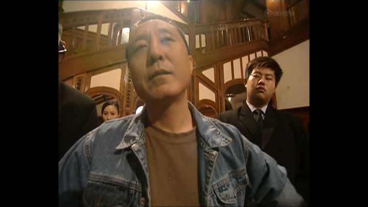 菜刀队肖三,大名肖云柱,据我观察起这样的名字不是自带主角光环就是最