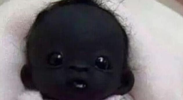 世界上最黑的孩子黑的可爱晚上看不到人在哪父母却以此为荣