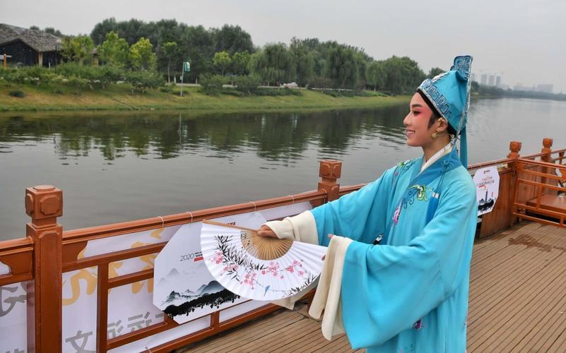 京杭两地艺术家河上对话京杭风韵运河雅集起航