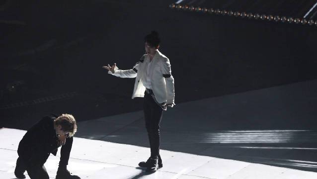 刘宇超话76#into1成团舞台首秀#  少年的模样 直拍  @into1-刘宇 