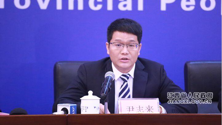 樟树市委副书记,代市长尹志来(黄玉婷 摄)