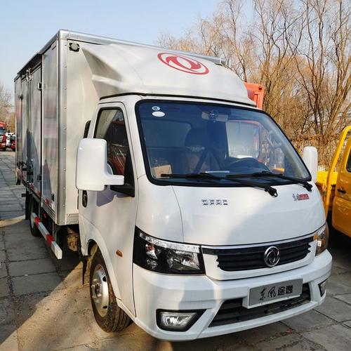 东三旗亚市卖东风小货车汽油版箱货价格