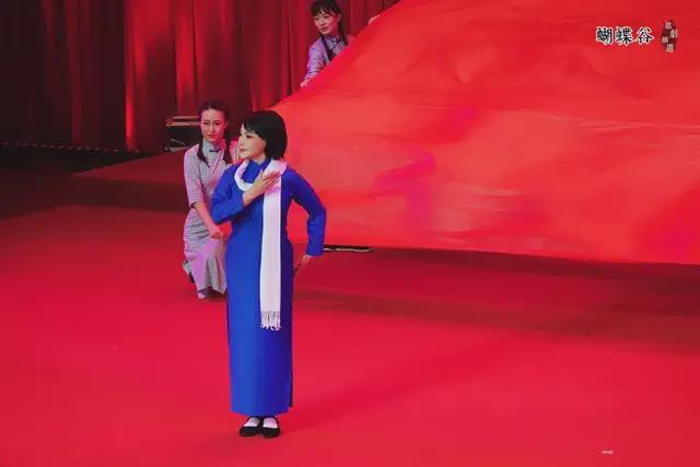 越韵流芳颂华诞奋进百年正青春王志萍老师首演江姐绣红旗