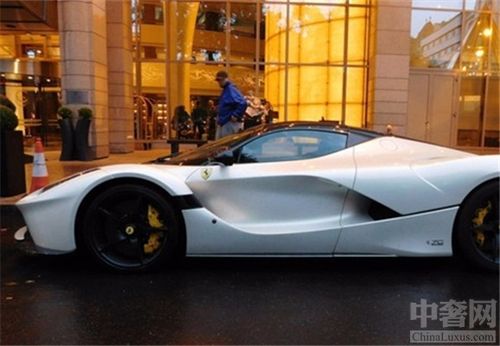 法拉利laferrari aperta白色