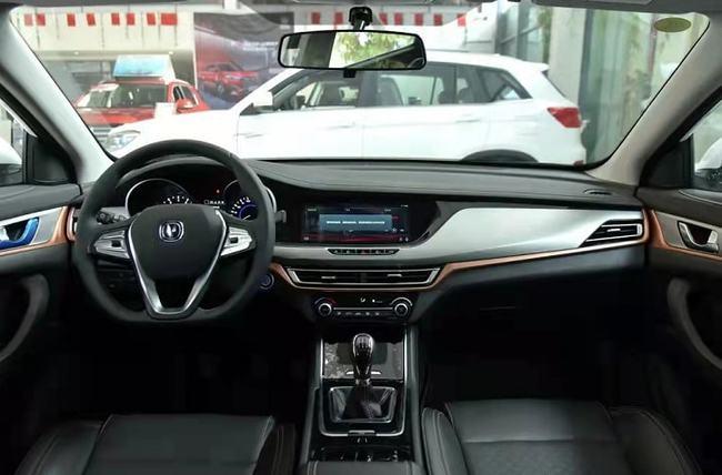 2l,长安逸动xt表现如何?|车尾|中控台|仪表盘|内饰_网易订阅