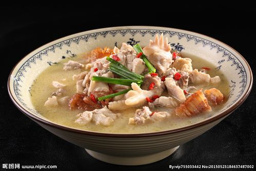 老母鸡炖牛鞭图片