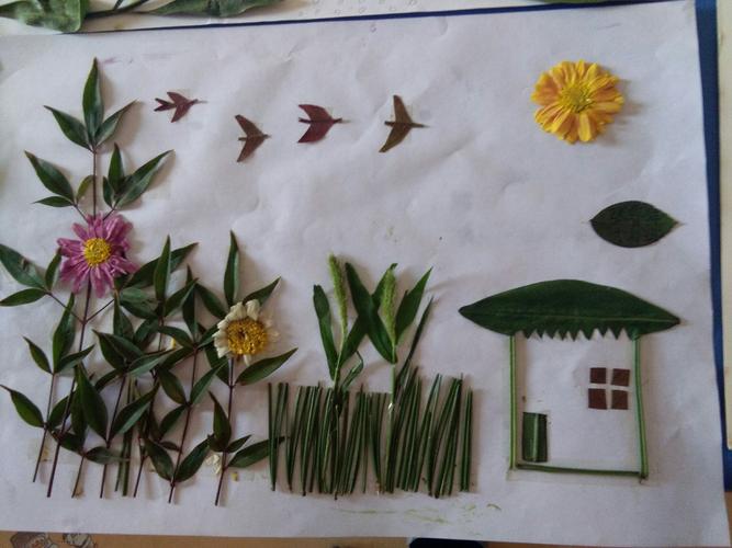 感恩金秋,亲近大自然,宝贝树叶粘贴画