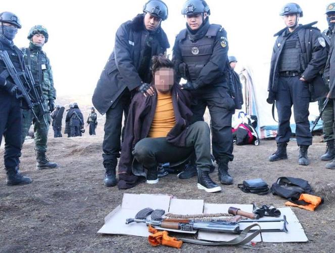 视频|现场抓捕场面堪比大片 号称"不怕阎王的人"罗登落网记