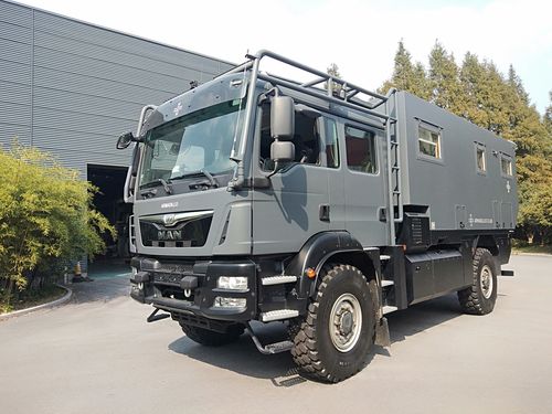 订制版阿莫迪罗征服者f越野房车,自动挡750升净水箱,800升油箱750ah