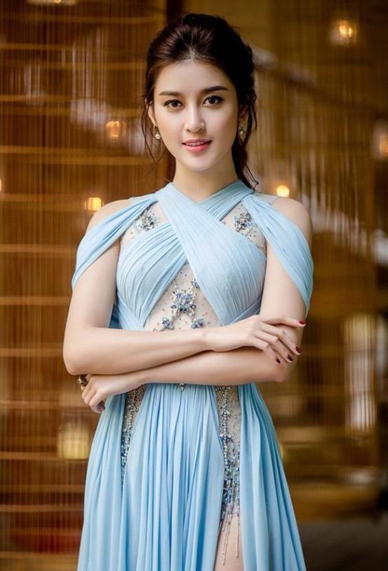 越南第一美女有多撩人五官精致身材妖娆网友真羡慕