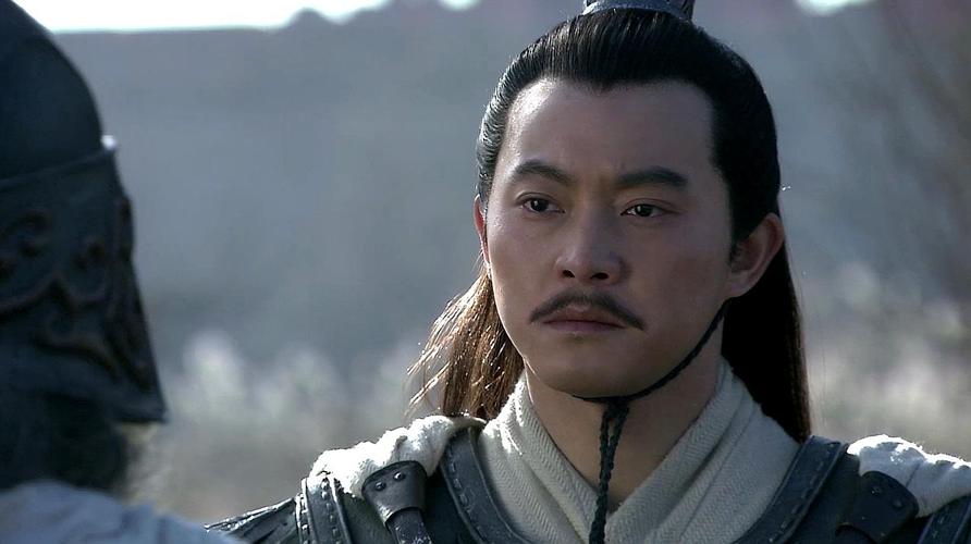 新三国:黄盖本想劝说孙策,认袁术为义父,孙策:他不配