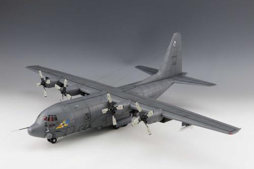 【模匠】1/72意大利1301美ac-130重型攻击机飞行炮艇"成品代工