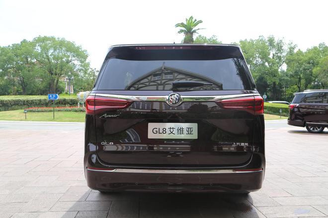 2022款别克gl8或成mpv首选,新颖外观搭配豪华内饰,谁能匹敌?