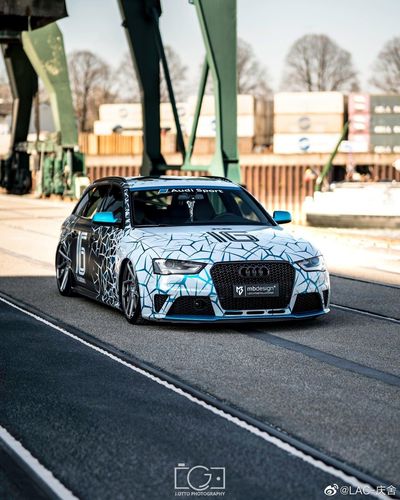 奥迪rs4:感觉还是这个好看