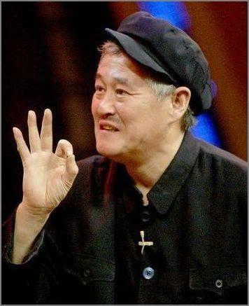 山东人喝酒厉害在全国是出了名的可赵本山偏偏不信这个邪