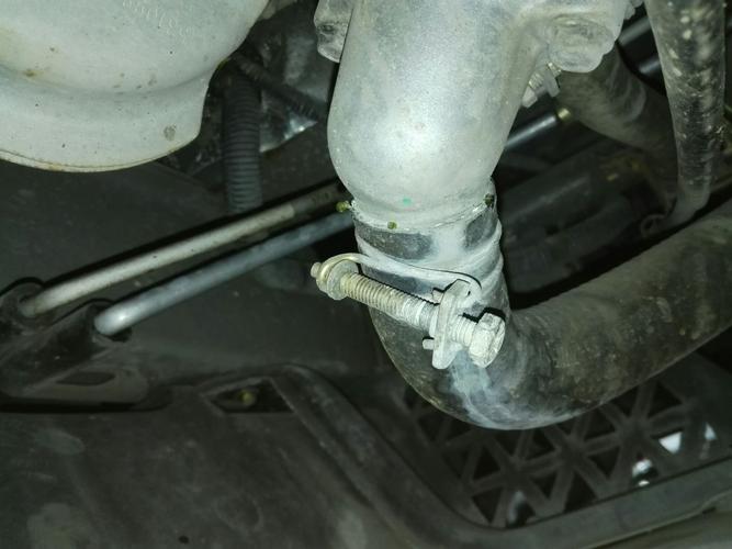 五菱荣光 2011款 1.2l基本型