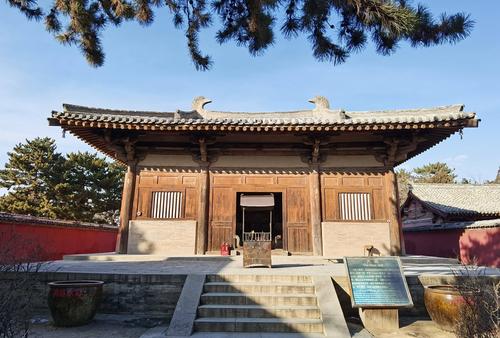 山西五台县唐代时期的南禅寺大雄殿木构建筑