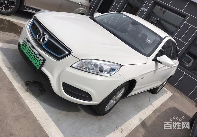 新能源纯电动北汽eu260