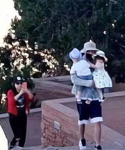 张恒和妈妈带孩子游玩,张恒说郑爽一点不关心孩子,可事实竟是!