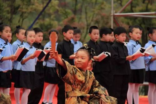4月15日上午,鄞江镇中心小学迎来了建校110周年暨新学校落成典礼.