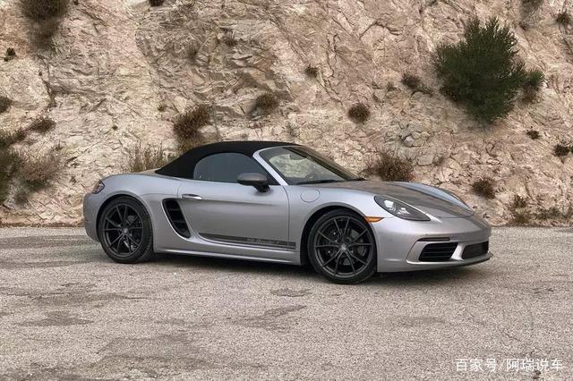 2020款保时捷718 boxster t,外观豪华帅气