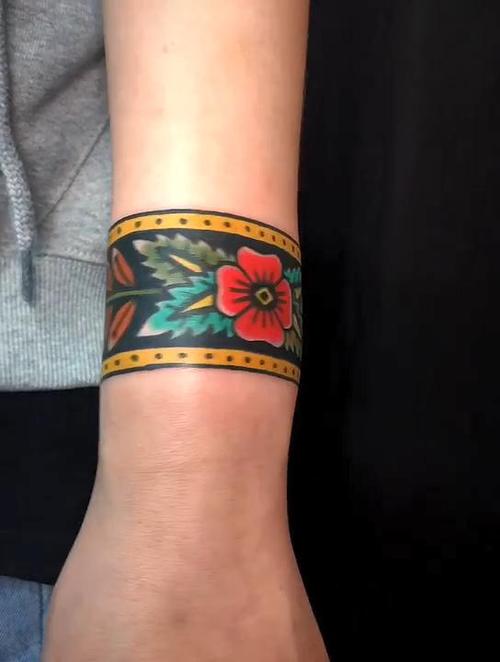 小臂樱花花环纹身图案已完成视频