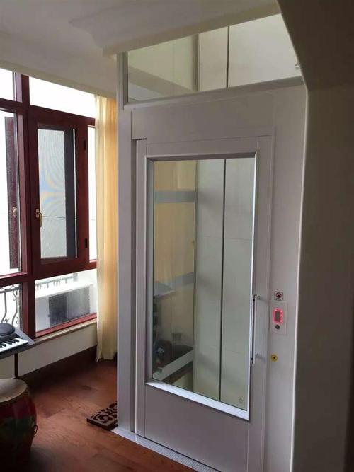 瑞特科家用螺杆电梯