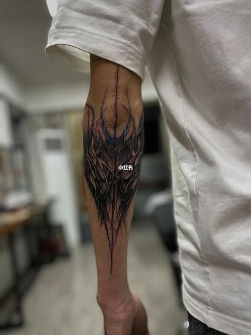 暗黑风格花体字纹身_花体字_纹身_岗顶攻略_美妆_彩妆