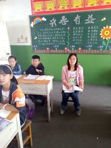 草堂镇中心学校教师队伍建设系列活动之六——实施青蓝结对工程