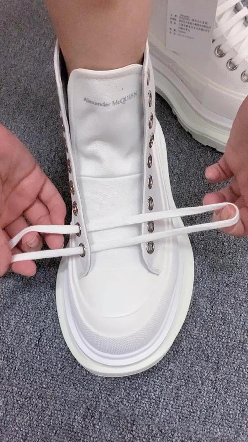 白靴鞋带系法_鞋带这样系_时尚_鞋靴_靴子