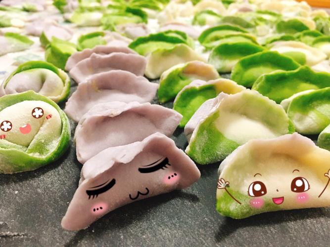 molly厨房|过新年手工揉面·超好吃喜庆水饺五彩饺