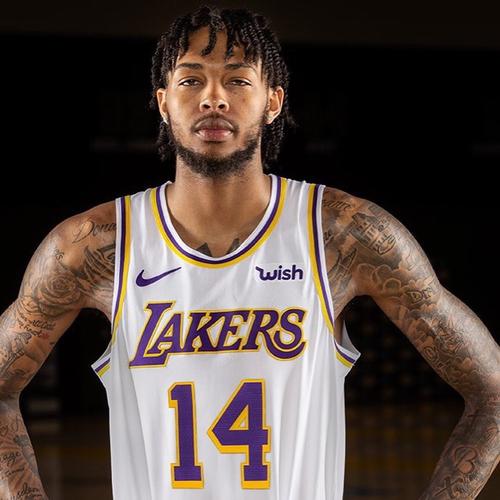 詹姆斯相信布兰登-英格拉姆接近成为全明星级别的球员.