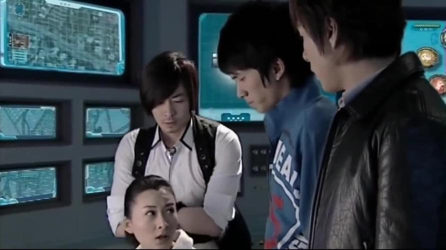 铠甲勇士北淼急着建立自己的势力说服美真把炘南换掉