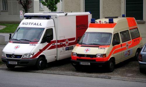 乘坐救护车会降低患者的存活机会?