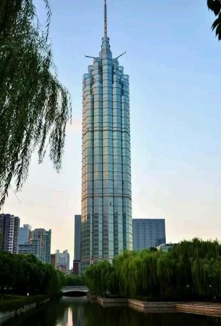 常州第一高楼现代传媒中心大厦正式投入使用