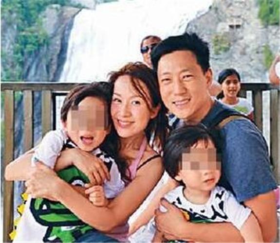 邝文珣老公资料照片 邝文珣大龄怀三胎