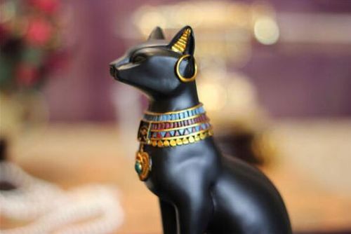 埃及的黑猫神像