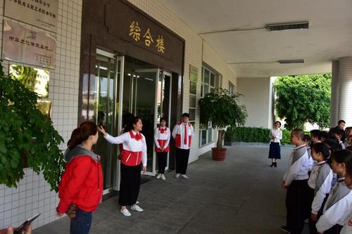教育基地传统文化展示馆参观_汕头文化艺术学校_汕头市文化广电旅游
