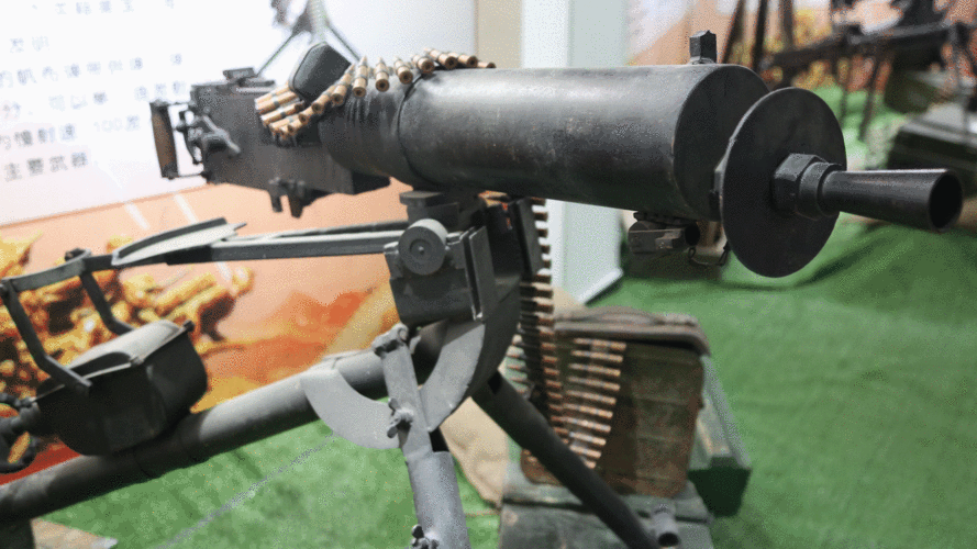 一天射杀六万人,马克沁机枪为何被称为"死神镰刀"?