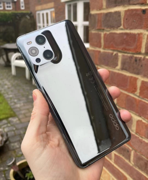 刚发布的find x3有点火啊?外媒直言是三星最大的对手